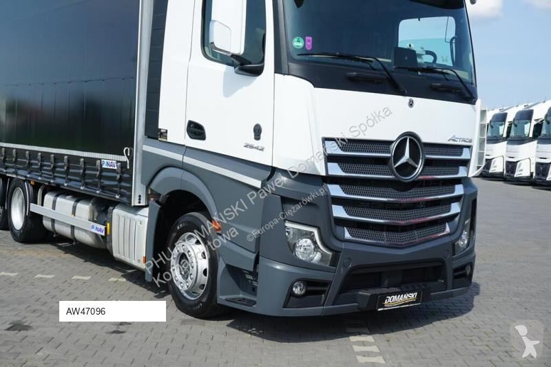 Kamion s návěsem Mercedes / TANDEM