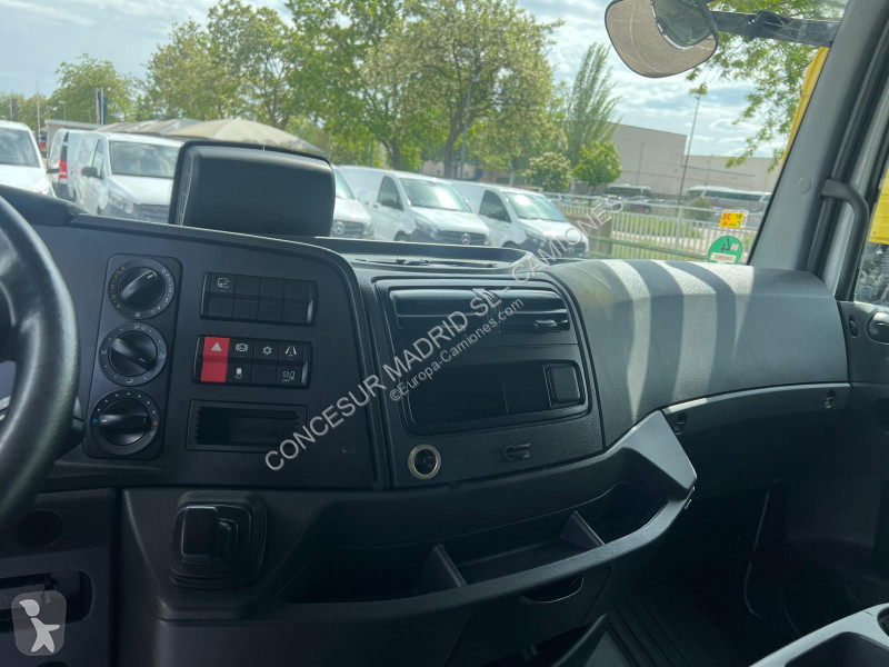 Kamion Mercedes  818 L