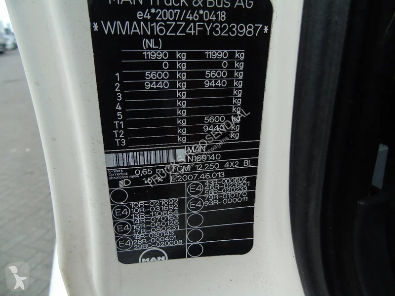 Kamion MAN 12.250 + EURO 6 + LIFT