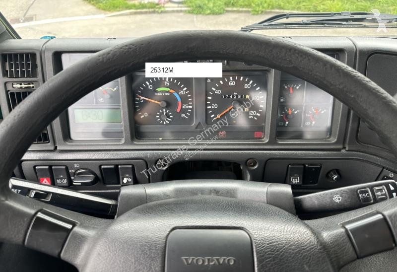 Camion Volvo -420