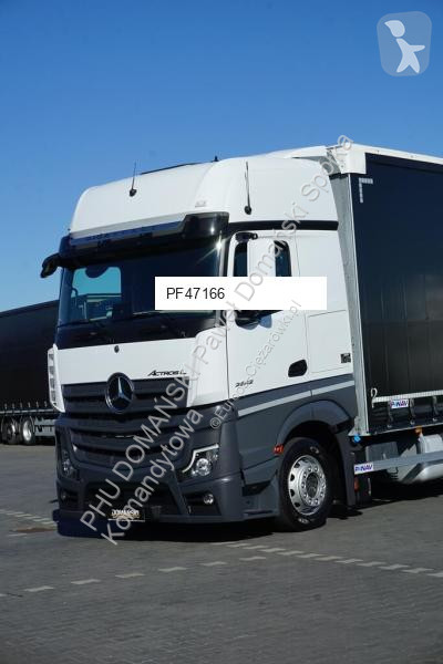 Kamion s návěsem Mercedes / TANDEM