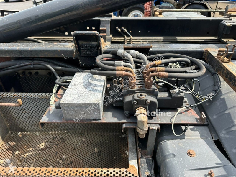 Kamion MAN TGA 33.360 6x4 HOOKLIFT - MANUAL ZF...