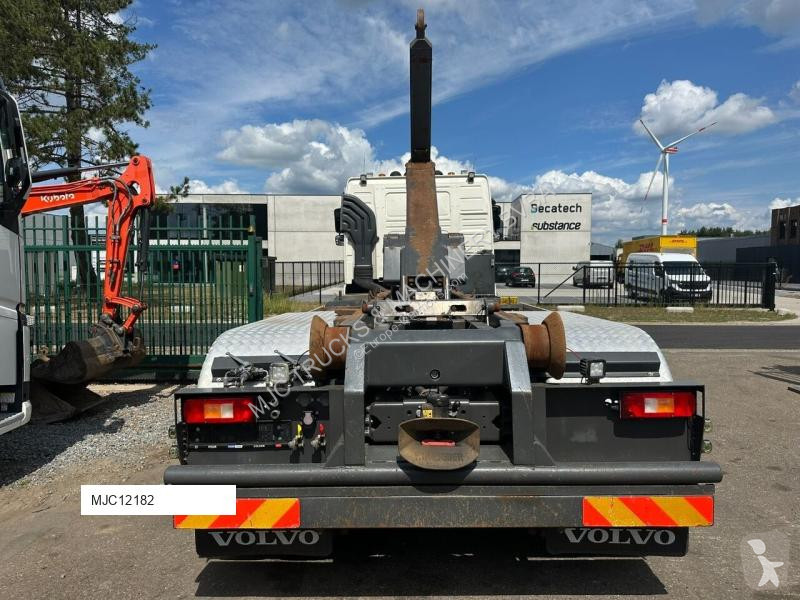 Camion Volvo 25T HOOKLIFT - 6200mm