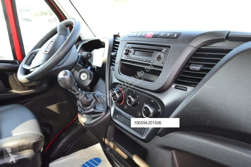 Véhicule utilitaire Iveco 35C13 2.3 CASSONE...