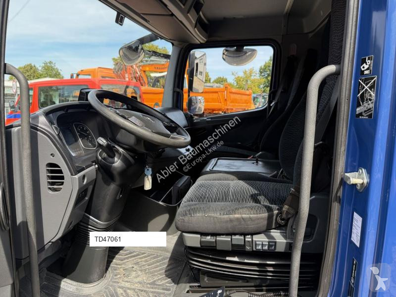 Camion Mercedes 818