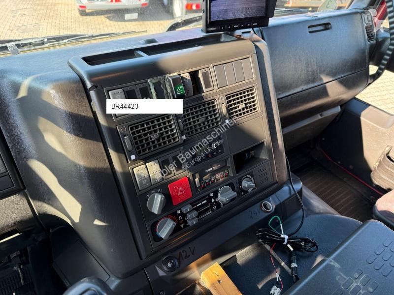 Kamion Iveco 260 EH1 mit Bordmatic AHK