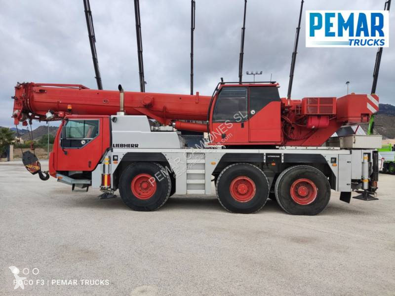 Grua Liebherr 1045-1