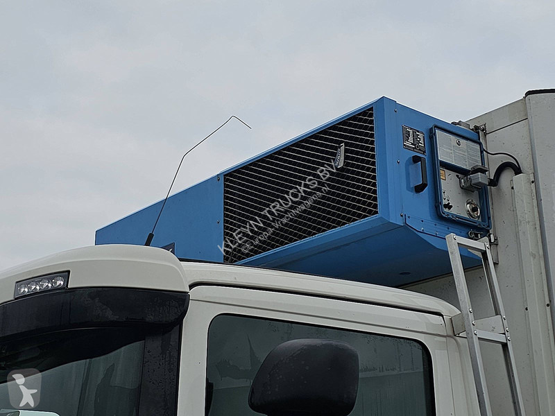 شاحنة Scania P320 6X2*4 AMBERET IFT