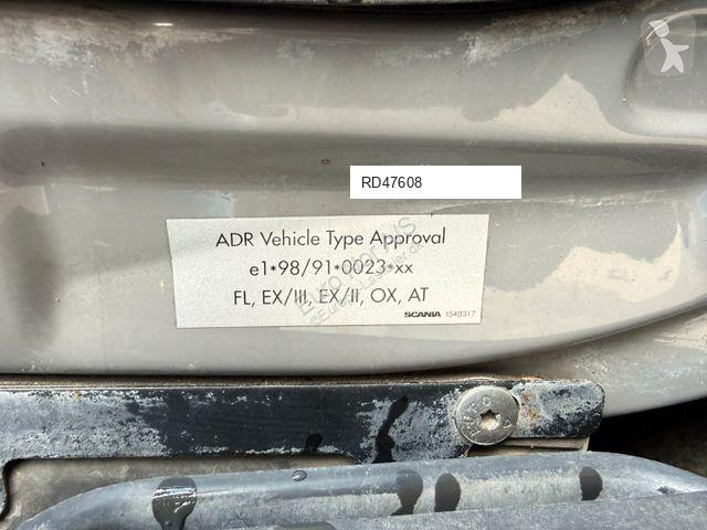 شاحنة Scania P400 8x2*6 HMK Bilcon 24.000 l....