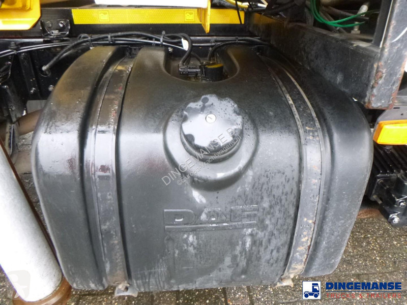 شاحنة DAF 55220 4X2 RHD Whale vacuum tank 8.1 m3