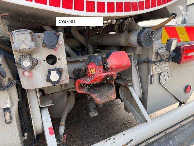 شاحنة  MAN TGS 35.480 8x2*6 Euro 6 23.000 l ADR...