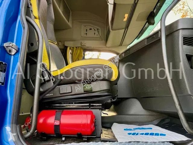 شاحنة Volvo 16750 8x2 / Loglift BF118S / Eu6