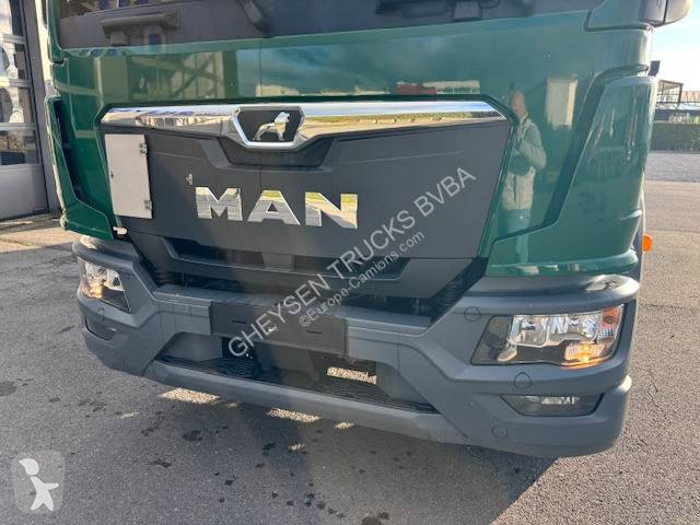 شاحنة MAN