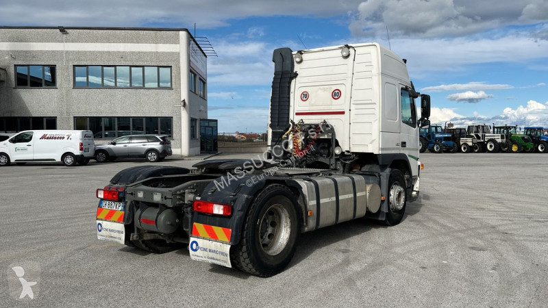 شاحنة Volvo FM 9 4x2