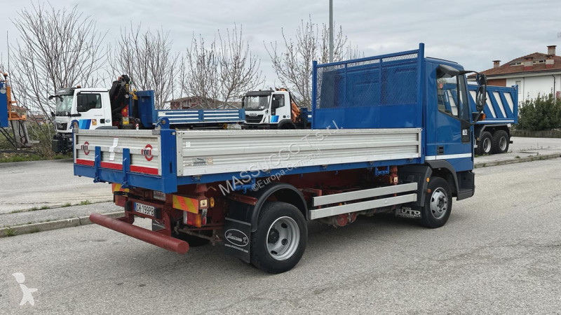 شاحنة Iveco Tector