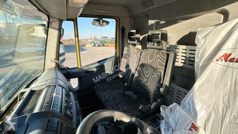 شاحنة Iveco ML120E18 4x2