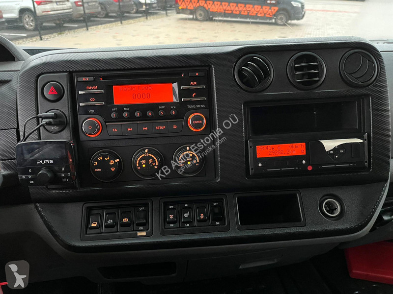 شاحنة Renault D 7.5 4x2 ONLY 34247 km ! / BOX...