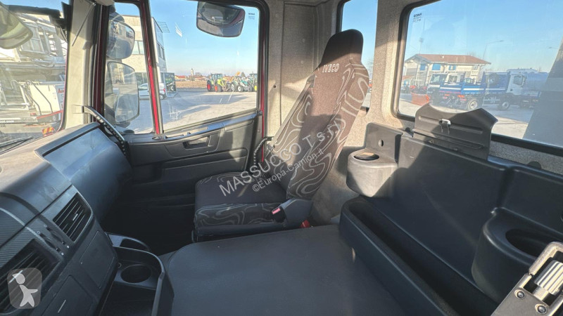 Camion Iveco TRAKKER 450 6x4