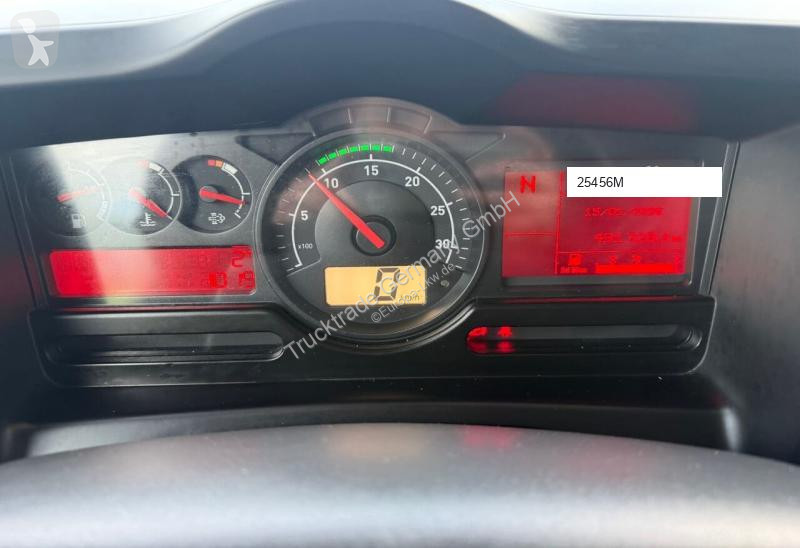 شاحنة Renault 586 D Wide 18.320