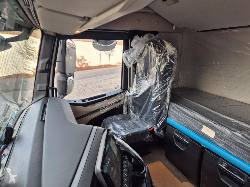 شاحنة Iveco S-Way AS260S50Y/FS CM 6x2 BDF