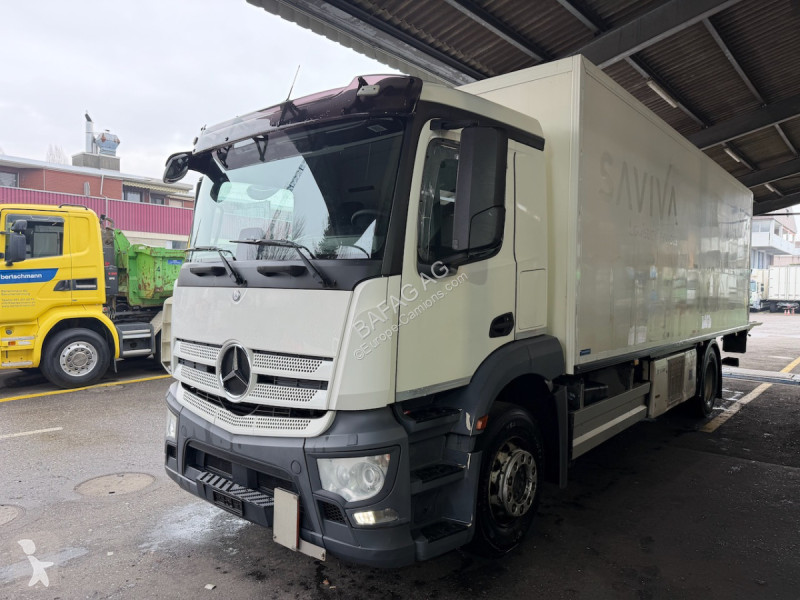 شاحنة Mercedes antos 1840
