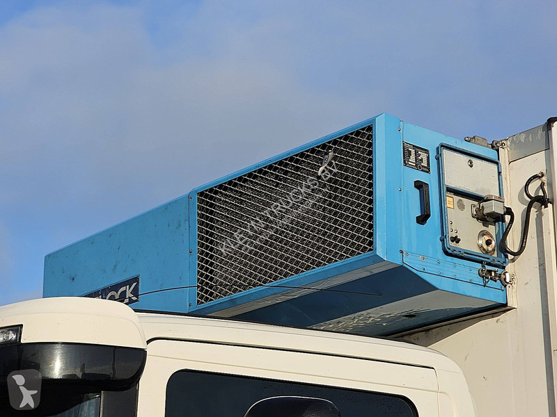 Camion Scania P320 6X2*4 AMBERET FRIGO
