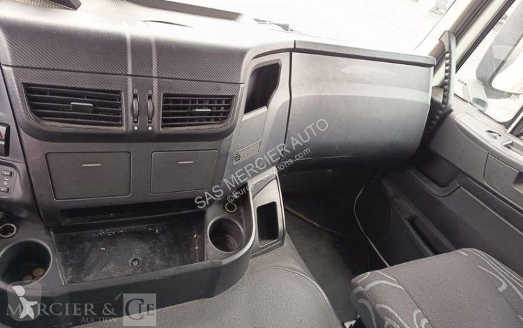 شاحنة Iveco