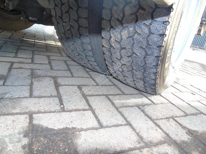 شاحنة Volvo 14.210 + ATP/FRC + CARRIER + LIFT +...