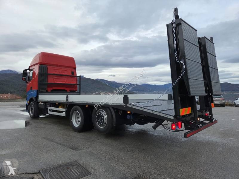 شاحنة Iveco