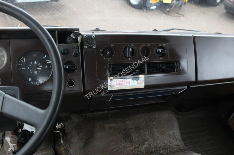 شاحنة Mercedes 1320 + 15 meter pomp concrete +...