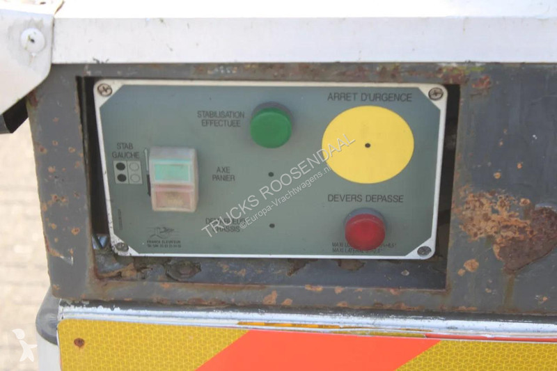 شاحنة Renault 220 + manual + 16 meter