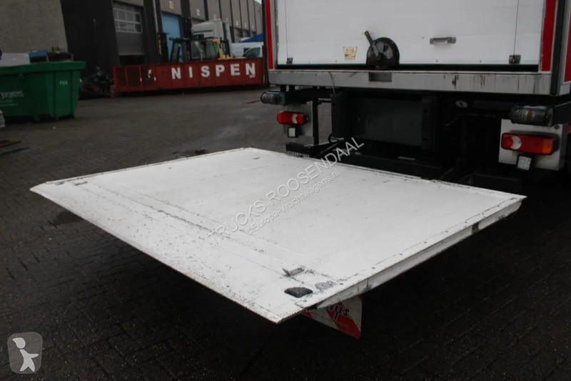 شاحنة Iveco 140e22 + EURO 6 + LOW KM + chereau