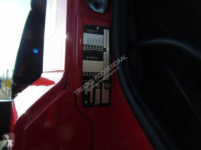 شاحنة DAF 85510 + FASSI 80TON 6x + 8X2 + EURO 5...