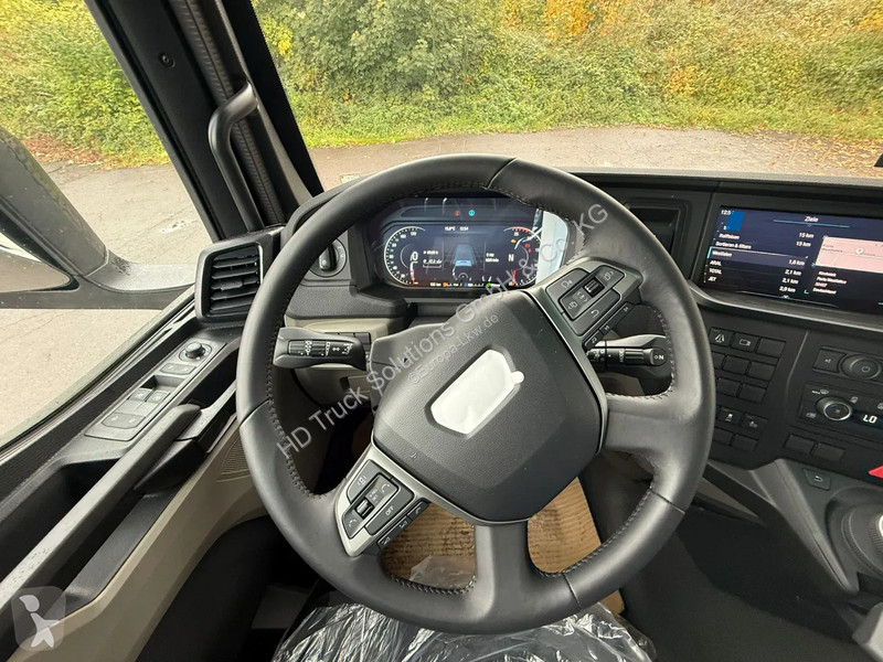 شاحنة MAN 26.520 MAN  26.520 6x2 Hiab 228-6 Kran