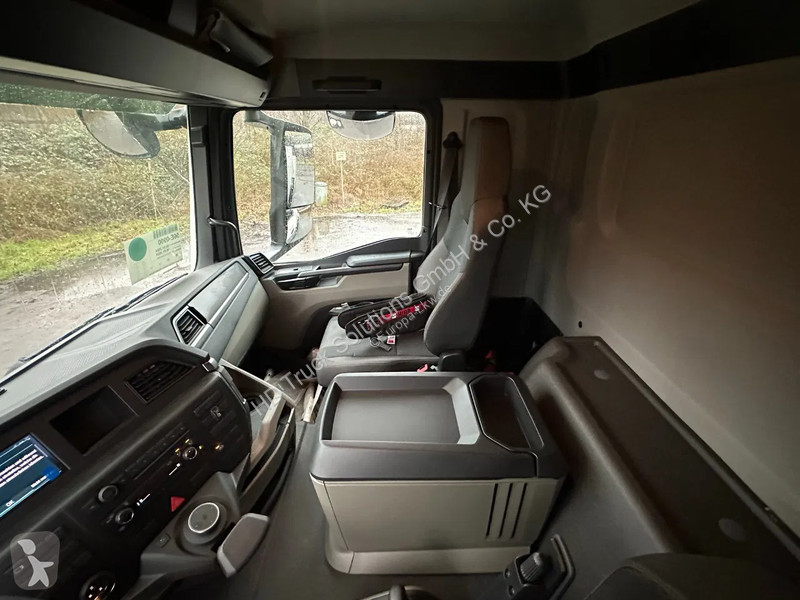 شاحنة MAN 33.440 MAN  33.440 6x6 Kran HIAB...