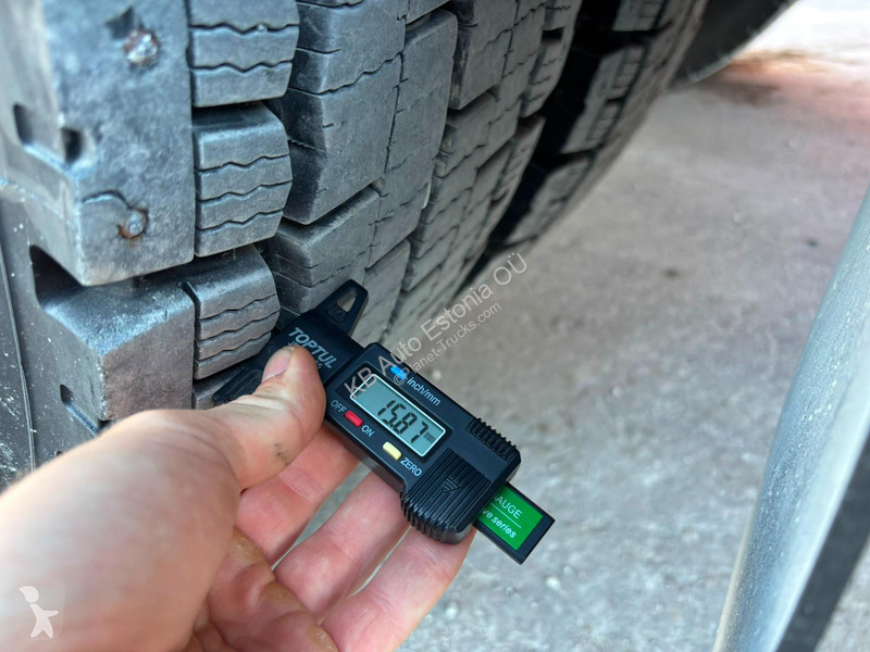 Camion Mercedes 1832 4x2 FASSI F135A22 / BOX...