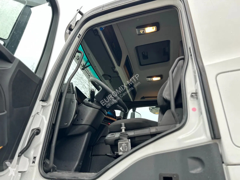 شاحنة Mercedes 4145 Mercedes-Benz  5 4145 8X4...