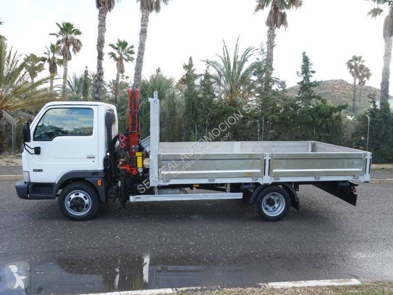 Furgoneta Nissan
