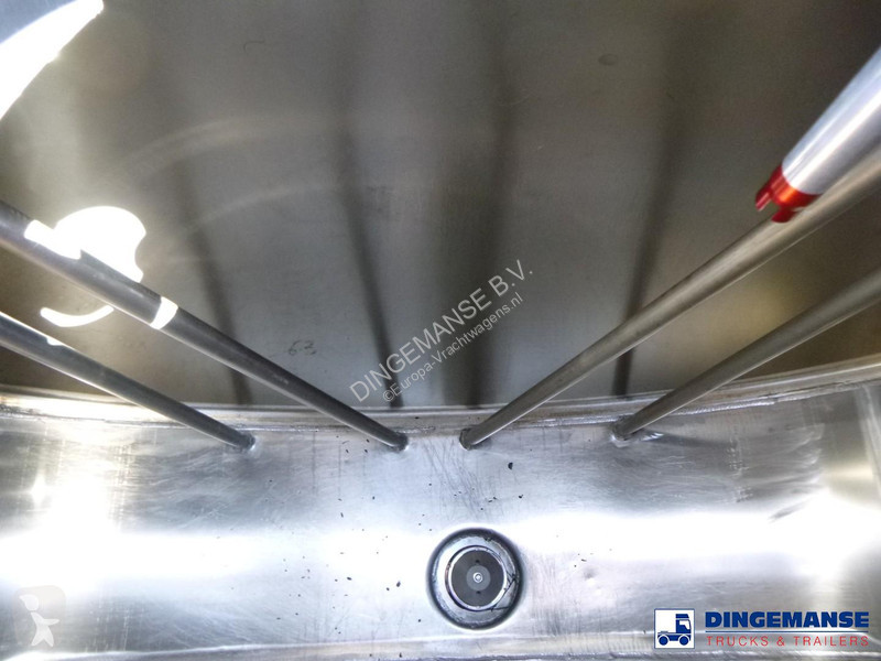 شاحنة Renault 270 dxi 4x2 fuel tank 13.7 m3 / 4...