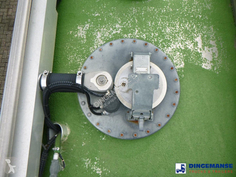 شاحنة Renault 270 dxi 4x2 fuel tank 13.7 m3 / 4...