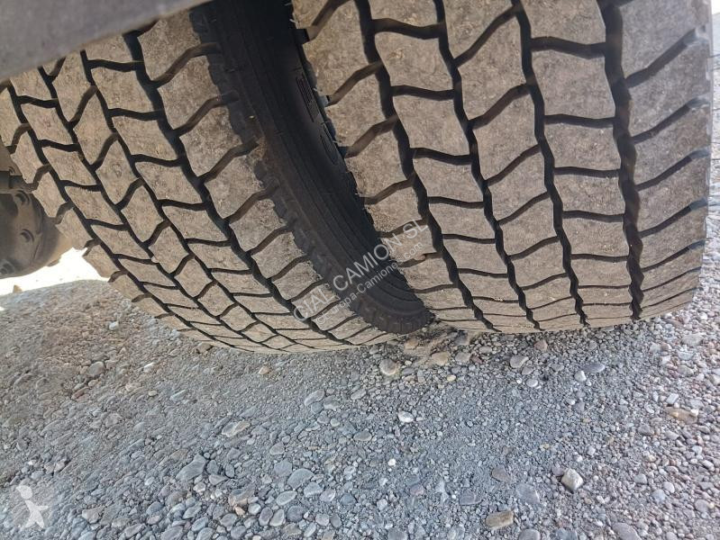 شاحنة DAF 210