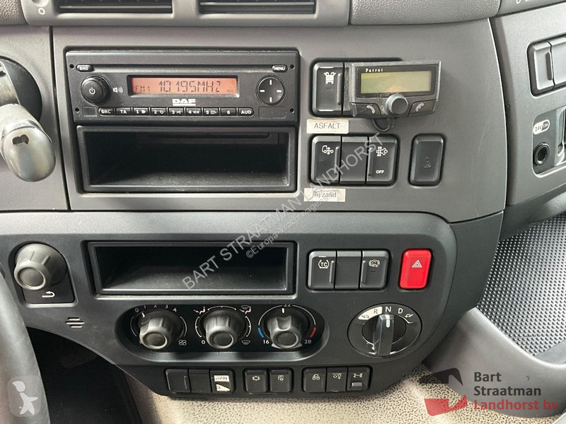 Lastbil Ginaf X6 4142 CF 8x2 met 22 m3...