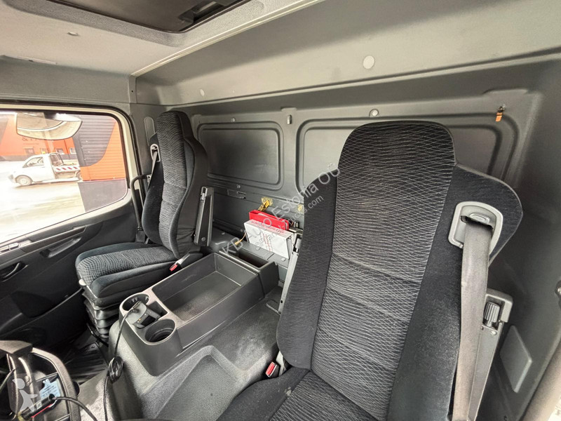 Mercedes 1323 4x2 J.Hvidtved Larsen tank 4000 l...