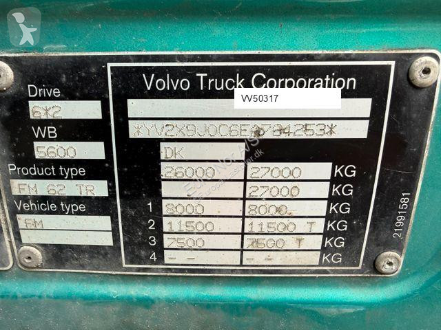 شاحنة Volvo FM330 6x2*4 Carrier Supra 1050 Nordic