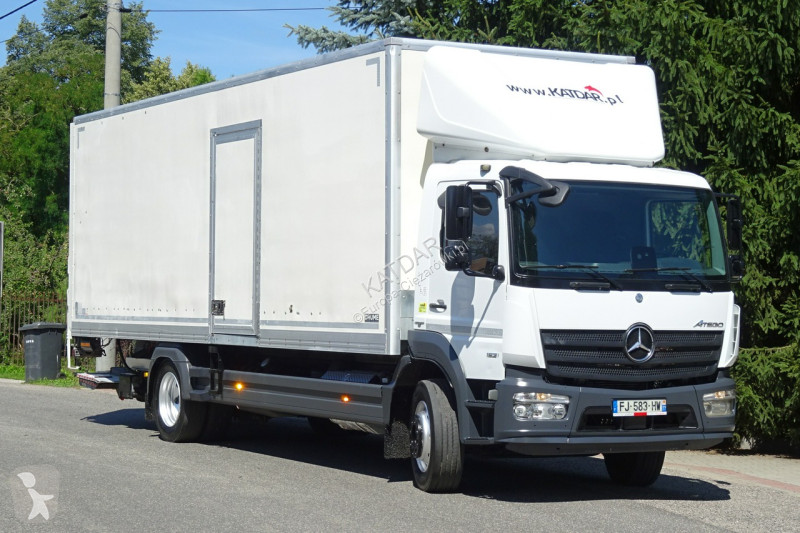 شاحنة Mercedes 1521 Euro 6 kontener 20p....