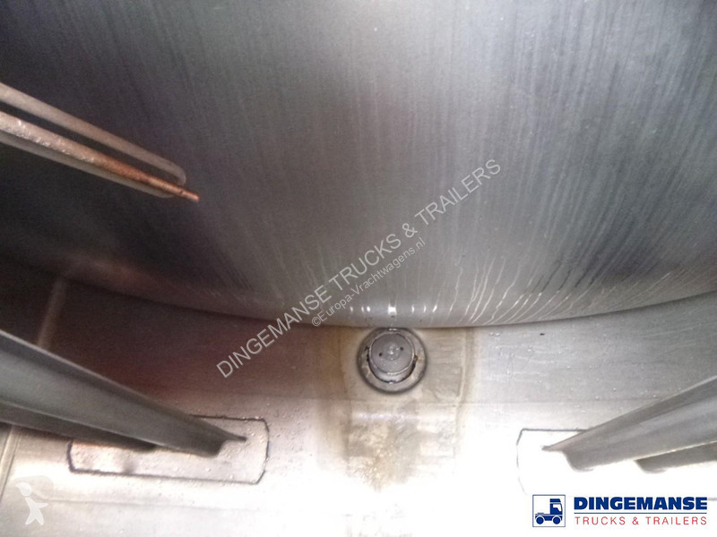 شاحنة Renault 260 4x2 fuel tank 13.7 m3 / 3 comp