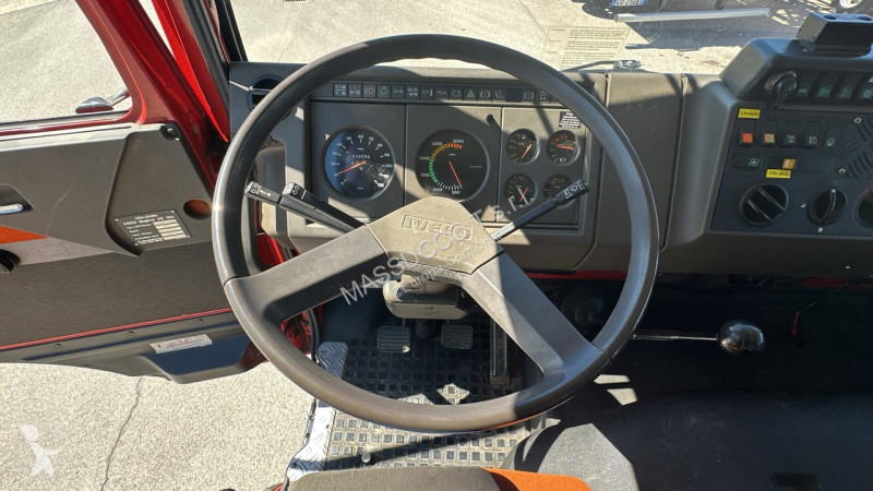 شاحنة Iveco TLF 16-25 4x2