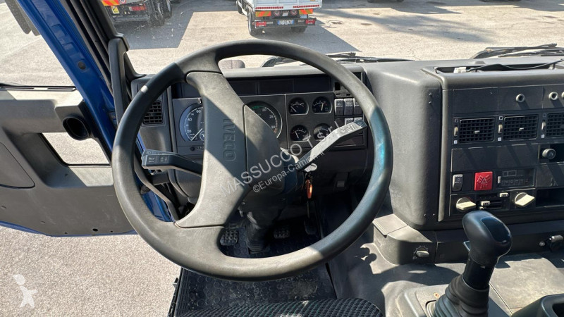 شاحنة Iveco EUROTRAKKER MP190E30 4X4
