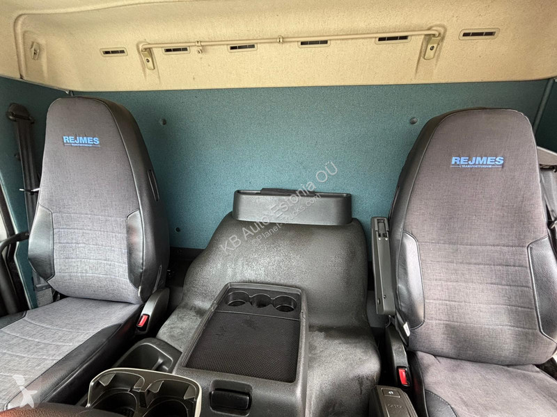 شاحنة Volvo FM 370 6x2*4 MITSUBISHI TU100 / BOX...