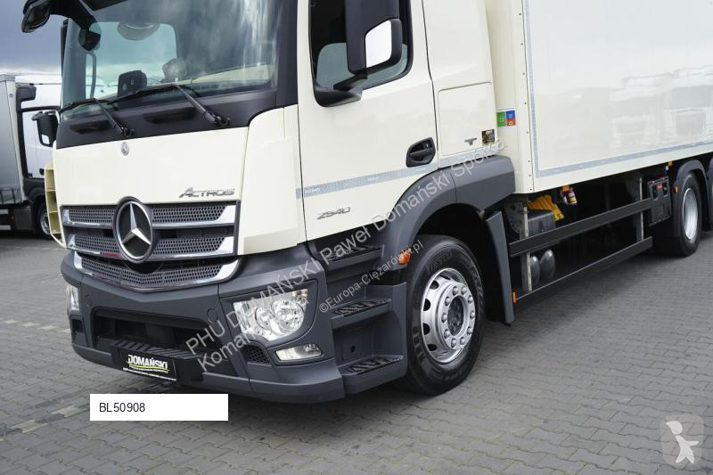 Камион Mercedes / TANDEM